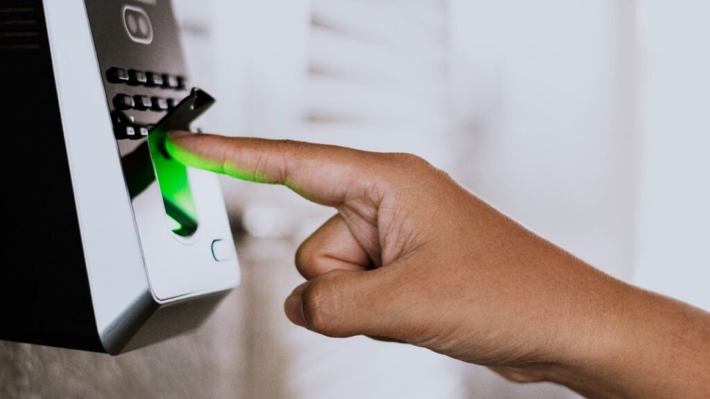 Tecnologia como aliada na segurança dos condomínios
